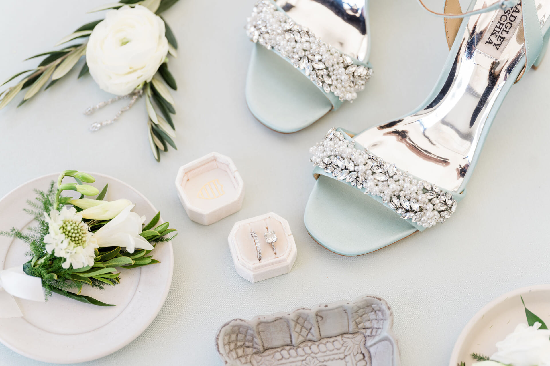 An Enchanting Spring Vineyard Wedding at Veritas Vineyard